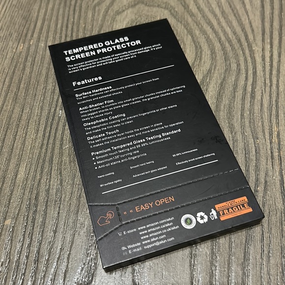 Ailun Glass Screen Protector - Picture 2 of 3